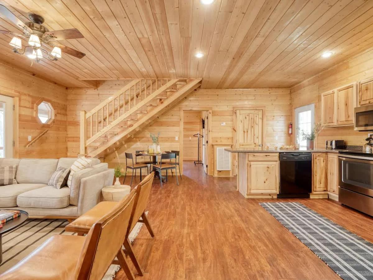 Charming Smoky Mountain Cabin W Hot Tub & Views Villa Gatlinburg Bagian luar foto