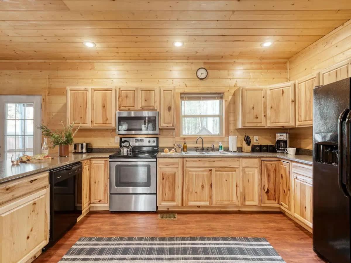 Charming Smoky Mountain Cabin W Hot Tub & Views Villa Gatlinburg Bagian luar foto